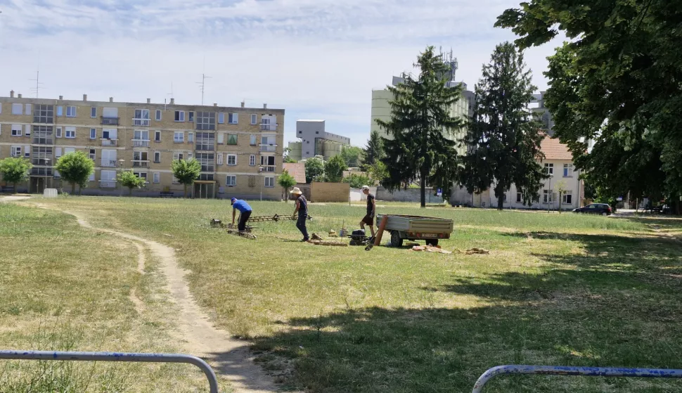 /Galerija/ Do kraja 2026. na livadi - retail park