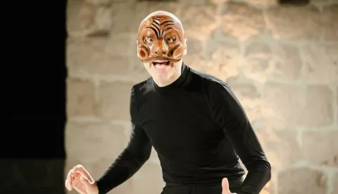 monodrama Maske