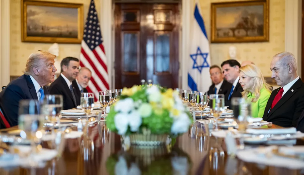 epaselect epa12223525 US President Donald Trump (C-L) and Israeli Prime Minister Benjamin Netanyahu (C-R) converse during a dinner in the Blue Room of the White House in Washington, DC, USA, 07 July 2025. Israeli Prime Minister Benjamin Netanyahu told President Donald Trump he nominated him for the Nobel Peace Prize, using a visit to the White House to further cement the pair?s relationship as the US presses for a ceasefire in Gaza. EPA/AL DRAGO/POOL