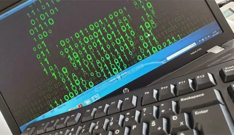 Lažni sin ukrao Slavonki 500 eura, ilustracija, internet