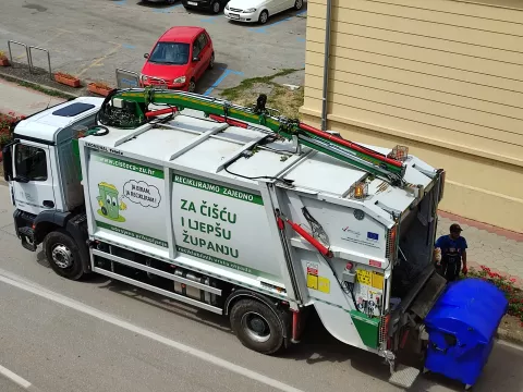 Sakupljanje otpada u Županjisnimila Marija Lešić Omerović