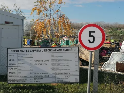 Reciklažno dvorište u Županjisnimila Marija Lešić Omerović