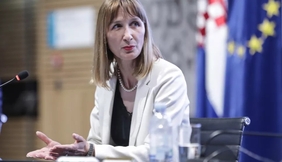 27.05.2022., Zagreb - Na konferenciji za medije u Nacionalnoj i sveucilisnoj knjiznici predstavljeni financijski instrumenti-povoljni krediti koje ce iz Nacionalnog plana oporavka i otpornosti provoditi Hrvatska banka za obnovu i razvitak. drzavna tajnica u Ministarstvu gospodarstva i odrzivog razvoja Natasa Mikus Zigman Photo: Robert Anic/PIXSELL