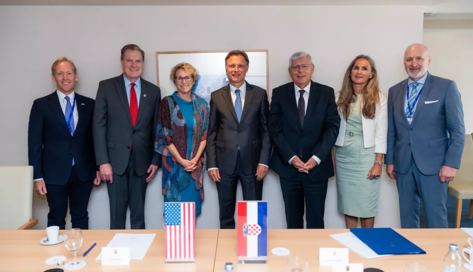 U okviru 18. konferencije Dubrovnik Forum predsjednik Hrvatskoga sabora Gordan Jandroković održao je bilateralni sastanak s izaslanstvom Zastupničkog doma Kongresa Sjedinjenih Američkih Država (SAD), predvođenim kongresnikom Michaelom Turnerom.