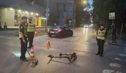 Dječak (14) se zabio električnim romobilom u automobil u osječkoj Retfali
