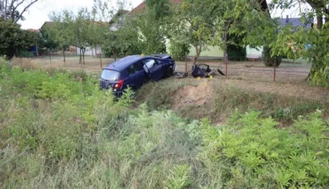 Dvoje ozlijeđenih u slijetanju automobila s ceste u Brodskom Stupniku