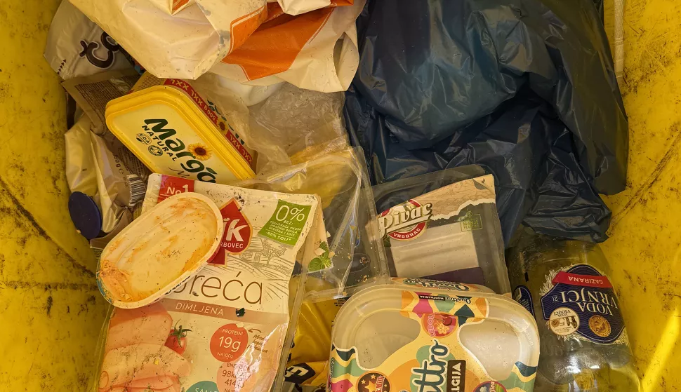Osijek, 23. 04. 2025., sortiranje, otpad, smeće, UNIKOM; kante, žuta kanta; plastika; plastična ambalažaSNIMIO BRUNO JOBST