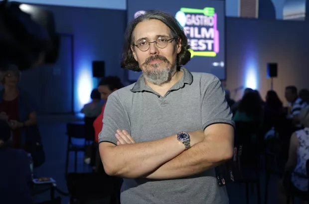 Osijek, 19. 07. 2025., KC, krovna terasa KC, Gastro film fest, 23. Gastro film fest, Aleksandar Muharemović - tehnički direktor festivalaSNIMIO BRUNO JOBST