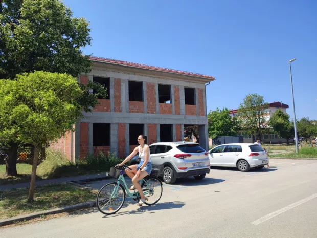 Zgrada Ispostave Zavoda u Županji, u izgradnjisnimila Marija Le&scaron;ić Omerović