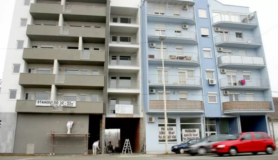 SNIMIO DAVOR KIBEL,OSIJEK, 21.02.2011. TROSMAJEROVA UL., STANOVI, NEKRETNINE 