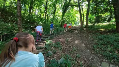 Jedinstveni program podrške udomiteljima i djeci u Osječko-baranjskoj županiji: Umjesto burnouta - predah od brige o udomljenoj djeci