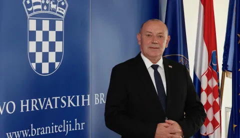 Tomo Medvedministar hrvatskih branitelja