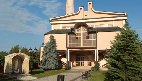 Liturgijski je prostor na katu crkve: Dizalo će i teže pokretnima omogućiti dolazak na misu