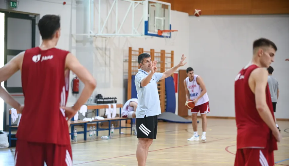 OPATIJA 21.07.2025. TRENING KOŠARKAŠKE REPREZENTACIJA HRVATSKE I IZBORNIK TOMISLAV MIJATOVIĆSNIMIO: NIKOLA BLAGOJEVIĆ