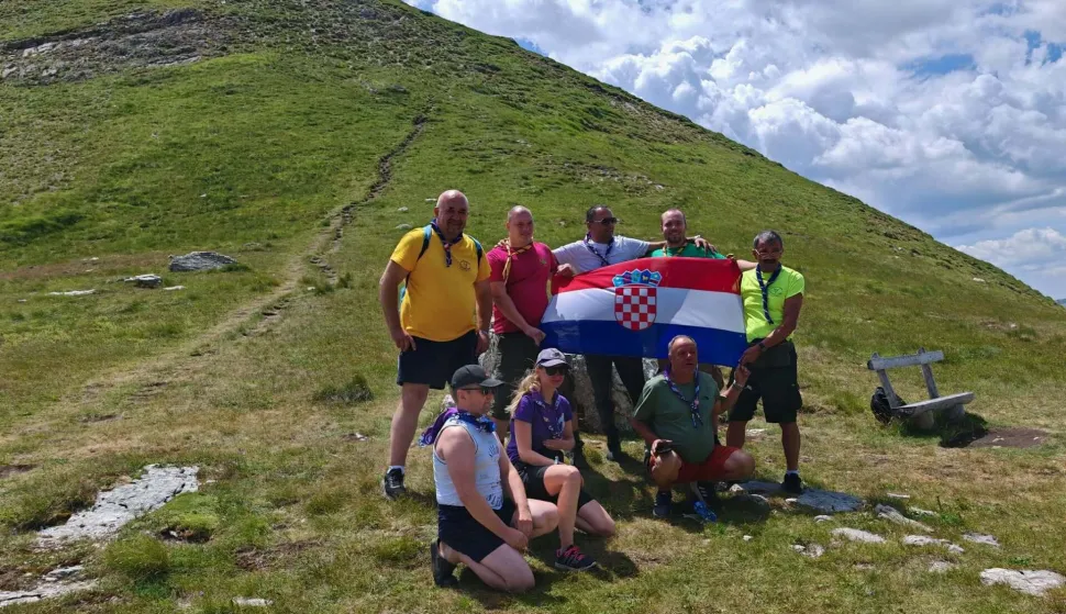 Od 18. do 26. srpnja 2025. delegacija OSJEČKIH Javorovaca sudjelovala je na VII. Smotri Saveza izviđača Crne Gore u Grahovu. Naši su izviđači zajedno sa 40-tak hrvatskih izviđača (Karlovac, Koprivnica i Osijek) sudjelovali na Smotri zajedno sa još cca 1000 izviđača iz Crne Gore i ostalih zemalja (Rumunjska, Moldavija, Estonija, Sjeverna Makedonija, Belgija, Bosna i Hercegovina, Srbija, Italija, Novi Zeland, Sjedinjene Američke Države, Taiwan, Hong Kong).