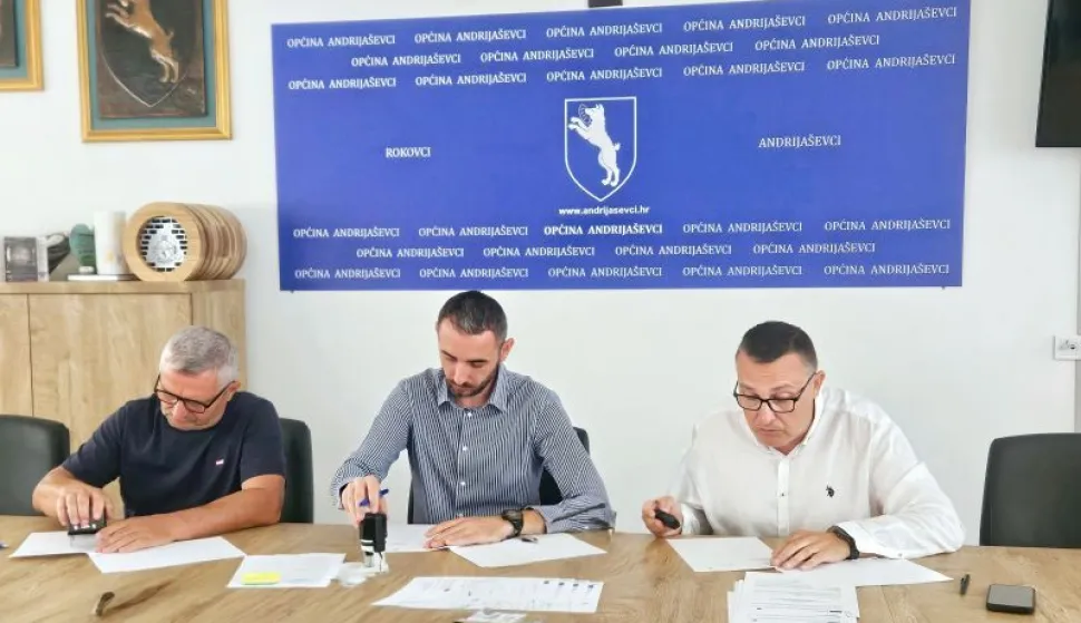 ¸Andrijaševci - gradi se i radi - FlegoUstupljena fotografija