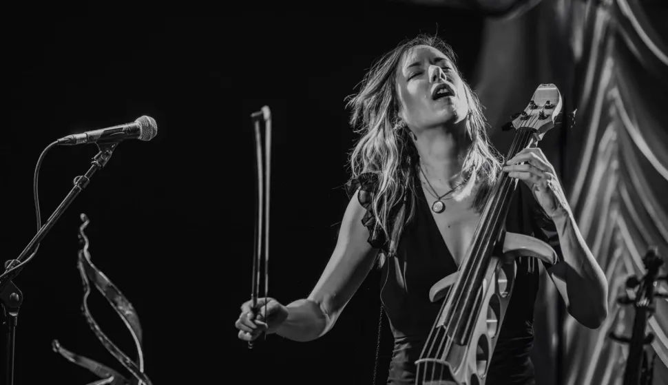 Violončelistica Jo Quail