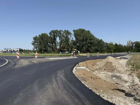 U Vinkovcima uređuju staze i kružne tokovesrpanj 2025.Ustupljena fotografija