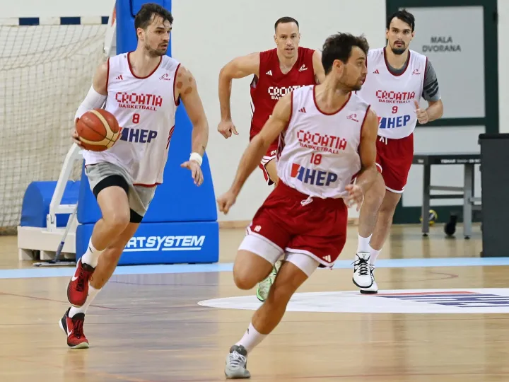 Opatija 29.07.2025.Hrvatska košarkaška reprezentacija, trening u dvorani Marino Cvetkovic, Mario HezonjaFoto Marko Gracin