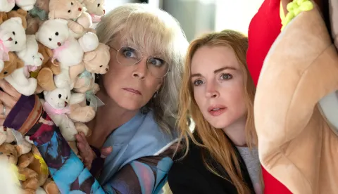 U glavnim su ulogama Jamie Lee Curtis i Lindsay Lohan