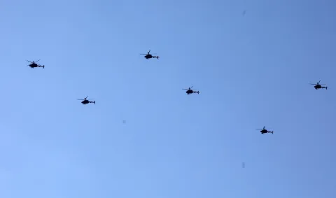 Zagreb, 30.07.2025 - Generalna proba letačkog programa svečanog vojnog mimohoda u kojoj su sudjelovale letjelice Hrvatskog ratnog zrakoplovstva i Ministarstva unutarnjih poslova. Na fotografiji helikopteri.foto HINA/ Denis CERIĆ /dc