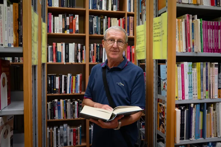 Osijek, GISKO, 29. 07. 2025., S knjigom na plažu; najčitatelj; Darko Mick; knjiga; knjige; knjižnica, čitanjeSNIMILA: LAURA BUNJEVAC