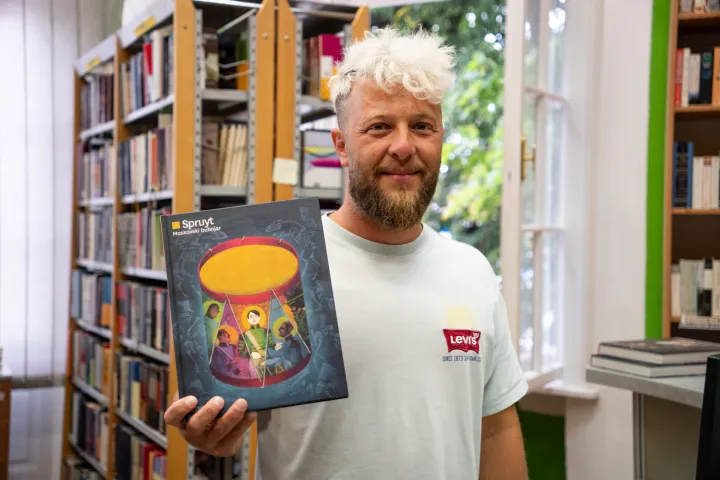 Osijek, GISKO, 29. 07. 2025., S knjigom na plažu; knjiga; knjige; knjižnica, čitanje; knjižničar; Dino RadmilovićSNIMILA: LAURA BUNJEVAC