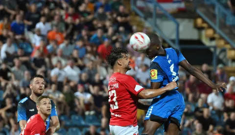 Vara?din, 24.7.2025. Prva utakmica 2. pretkola nogometne Konferencijske lige Vara?din - Santa Clara na Gradskom stadionu. Na fotografiji Lamine Ba. foto HINA/ Marko Jurinec/ ua