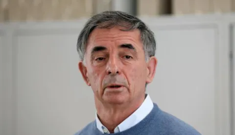 Zagreb, 27.3.2021.- Predsjednik SDSS-a i saborski zastupnik Milorad Pupovac odrћao je konferenciju za novinare u povodu juиeraљnjih izjava predsjednika Milanoviжa. foto HINA/ Lana SLIVAR DOMINIЖ/ ua