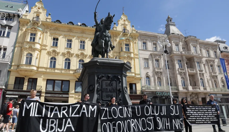 Zagreb, 04.08.2025 - Antiratna akcija "Zlo?ini u Oluji su odgovornost svih nas", odr?ava se u znak sje?anja na ubijene i protjerane tijekom i nakon vojne operacije "Oluja". foto HINA/ ADmir BULJUBA?I?/ ik