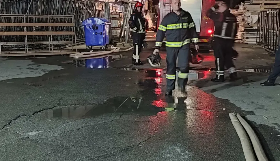 Požar u biv&scaron;oj zgradi Panturista u Osijeku