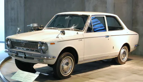 Prva generacija Corolle - 1966. godina