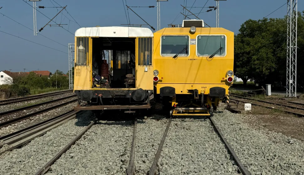 Slavonski Brod, 11.8.2025.- Na kolodvoru Oriovac, u Brodsko-posavskoj ?upaniji, u ponedjeljak u 7.40 sati poginuo je 41-godi?nji pru?ni radnik na kojeg je naletjelo pru?no vozio tvrtke koja tamo izvodi radove. foto HINA/ ua