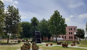 Belišće, gater je nakon više od 60 godina premješten na novu lokaciju - ispred gradske uprave, srpanj 2020.