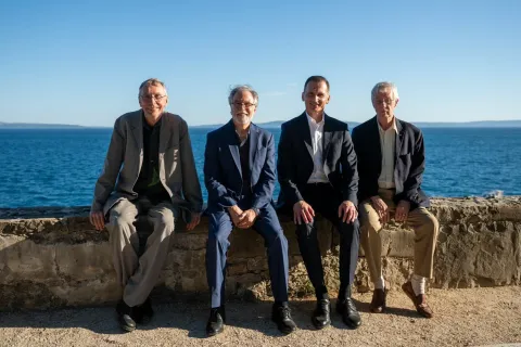 Credit: PRIVATNA ARHIVACaption:Nobelovac Gregg Semenza, Prof.dr. Dragan Primorac, Nobelovac Richard Roberts, Nobeovac Svante Paabo