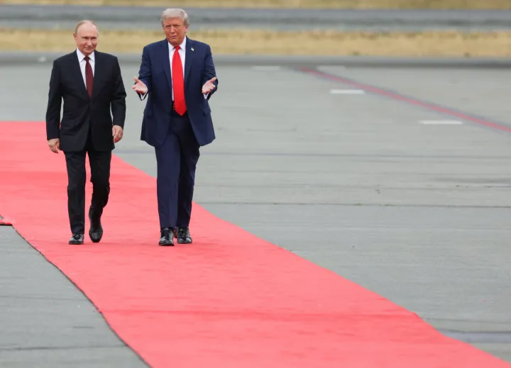 epa12303626 US President Donald Trump (R) welcomes Russian President Vladimir Putin during their meet to negotiate at Joint Base Elmendorf-Richardson in Anchorage, Alaska, USA, 15 August 2025. EPA/GAVRIIL GRIGOROV/SPUTNIK/KREMLIN POOL/POOL MANDATORY CREDIT