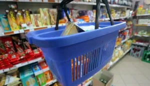 29.12.2018. Rijeka - Kosarica u trgovini. "n"nPhoto: Goran Kovacic/PIXSELL 