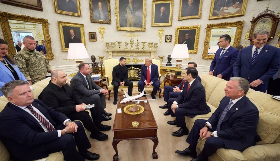 US President Donald TRUMP with President Volodymyr Selenskyj in the Oval Office at the Ukraine Summit on August 18, 2025 in the White House in Washington.Re:Steve WITKOFF. Working Visit of the President of Ukraine to the United States. Photo:The Presidential Office of Ukraine via Photo: Presidential Office of Ukraine/DPA