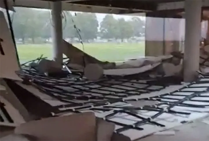 Olujno nevrijeme oštetilo terasu hotela Mattera