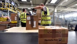 Velika Gorica, 02.12.2024 (nedeljni, Bozicni prilog) - Hrvatska posta, HP, sortirnica, uz tekst S.Pavica.foto Davor Kovacevicnedeljni