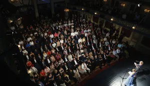 Sarajevo, 15.08.2025. - Svjetskom premijerom filma "Paviljon" bosanskohercegovačkog redatelja Dine Mustafića nastalog po scenariju hrvatskog novinara i pisca Viktora Ivančića u petak je otvoreno 31. izdanje Sarajevo Film Festivala (SFF), najveće regionalne filmske smotre. foto HINA/ FENA/ Almir Razić/ ml.