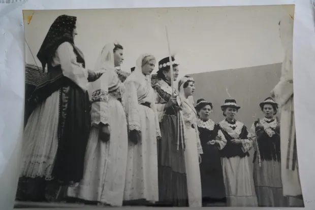 KOMLETINCI	KUD "Filipovčice" iz Komletinaca od 1. Vinkovačkih jeseni redoviti su sudionici