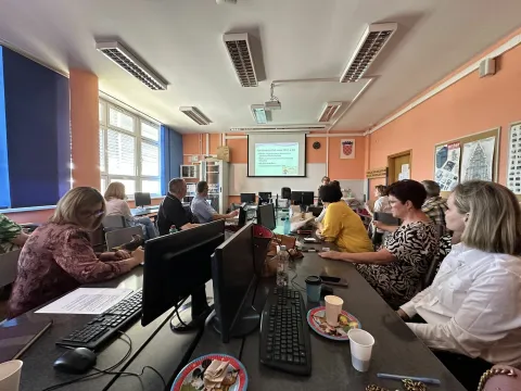 MEĐUŽUPANIJSKI STRUČNI SKUP, TRGOVAČKA I KOMERCIJALNA ŠKOLA DAVOR MILAS OSIJEK, NASTAVNICI