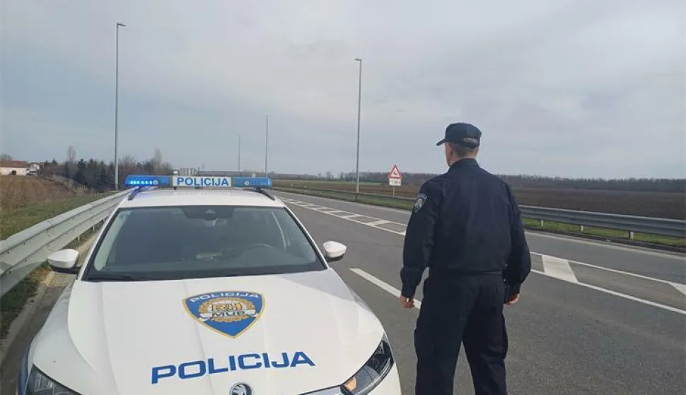 Autocestom A3 jurcao brzinom od 241 kilometar na sat