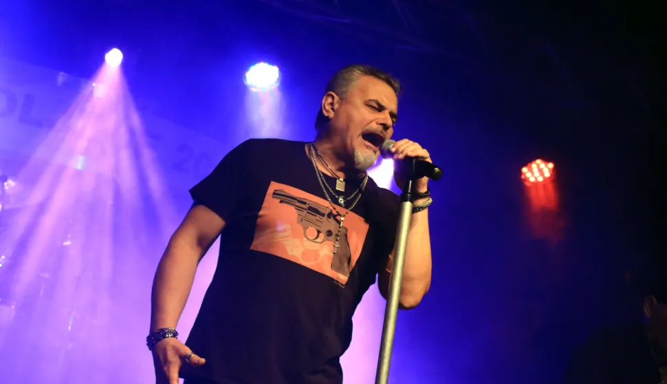 Istina je pobjego sam ..... pjevao je Pero Galić 