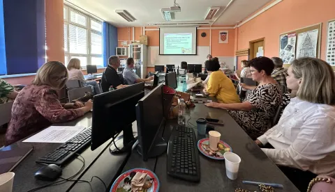 MEĐUŽUPANIJSKI STRUČNI SKUP, TRGOVAČKA I KOMERCIJALNA ŠKOLA DAVOR MILAS OSIJEK, NASTAVNICI