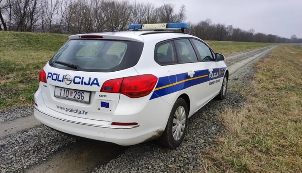 Granica, krijumčarenje ljudi, ilegalno, policija, ilustracija