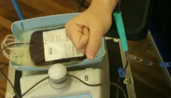 OSIJEK, 01. 04. 2014, RADIĆEVA ULICA. PRAVNI FAKULTET. STUDENTI I PROFESORI DAJU KRV. AKCIJA DOBROVOLJNOG DAVANJA KRVI. DDK...snimio GOJKO MITIĆ