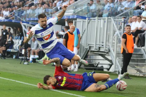 Osijek, 24. 08. 2025, Opus Arena, nogomet, Osijek -Hajduk, SuperSport HNL 25/26. Arnel Jakupović (17).snimio GOJKO MITIĆ
