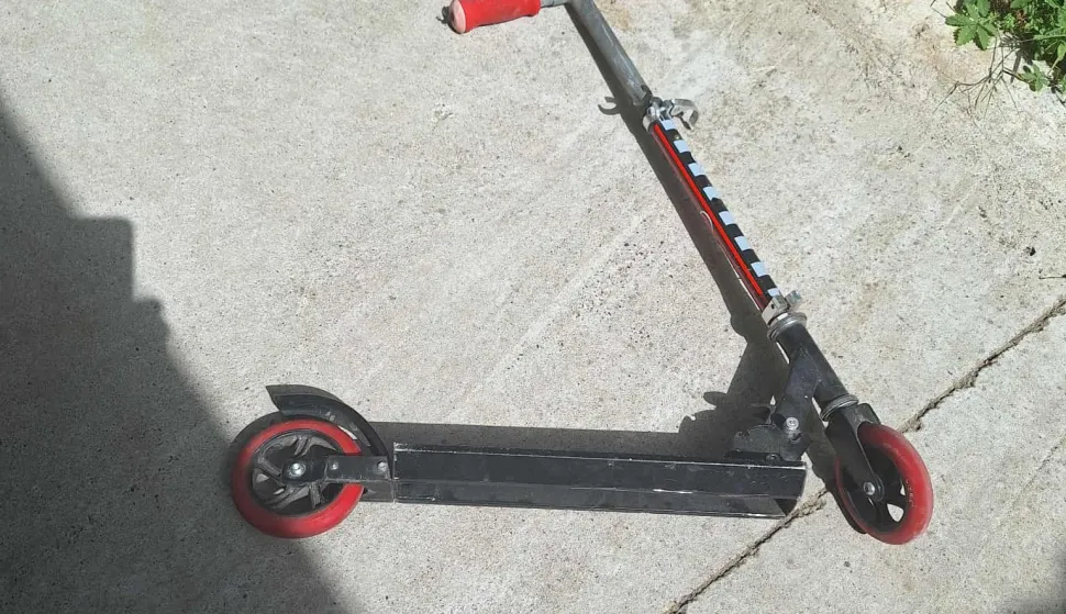 Dijete palo s običnog romobila i ozlijedilo se u Slavonskom Brodu